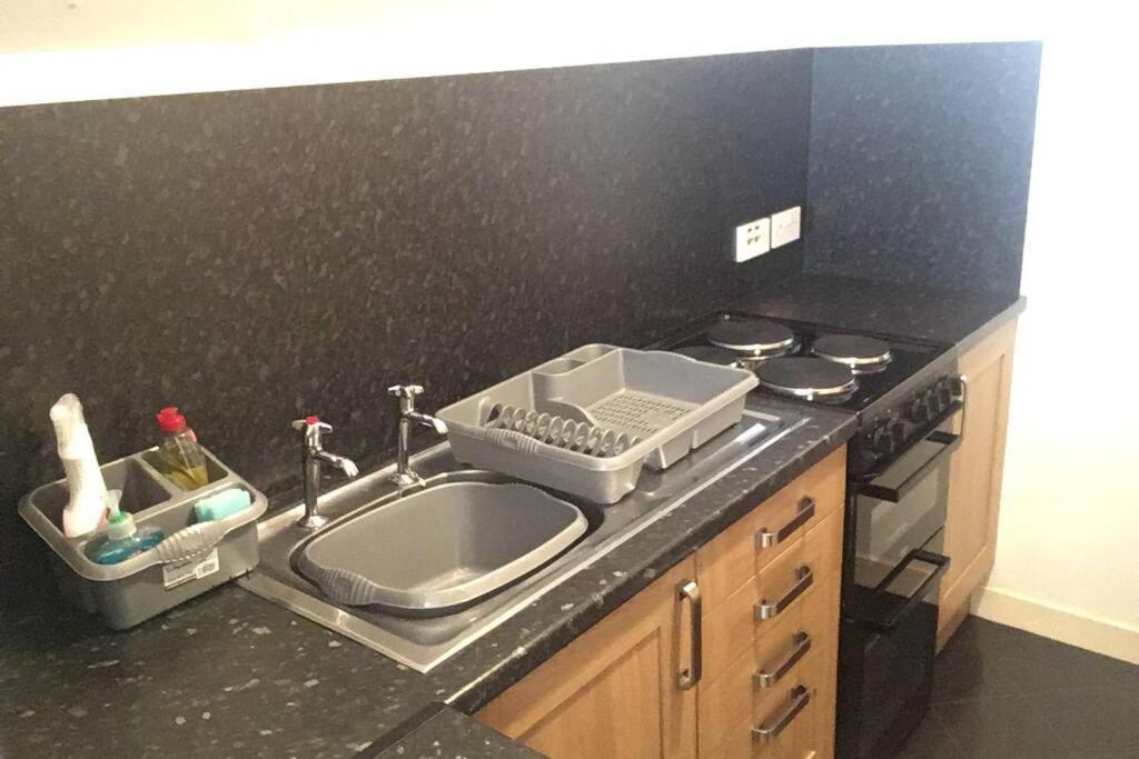 2 Bedroom Flat In Stornoway Town Centre エクステリア 写真