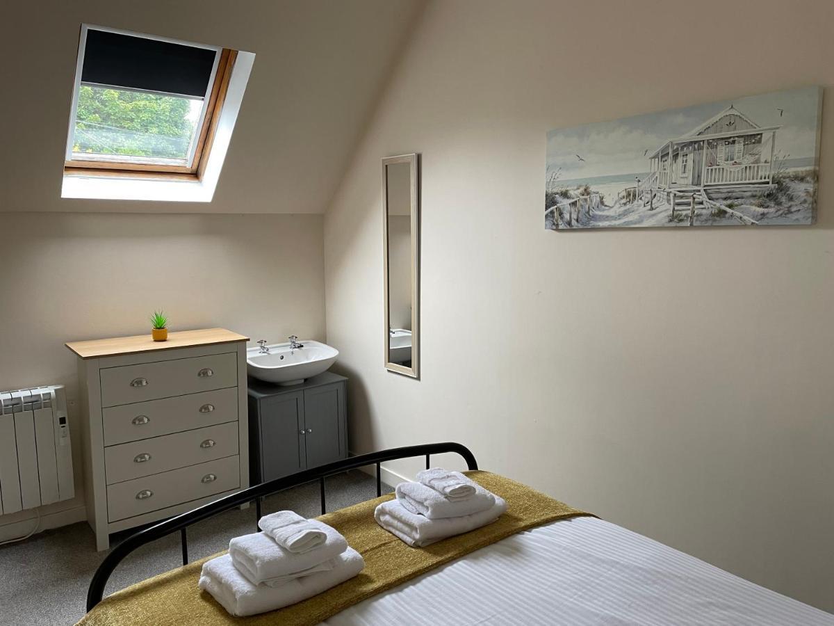 2 Bedroom Flat In Stornoway Town Centre エクステリア 写真