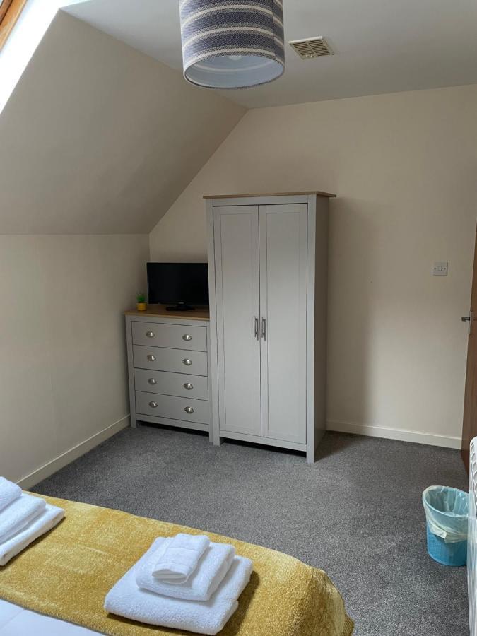 2 Bedroom Flat In Stornoway Town Centre エクステリア 写真