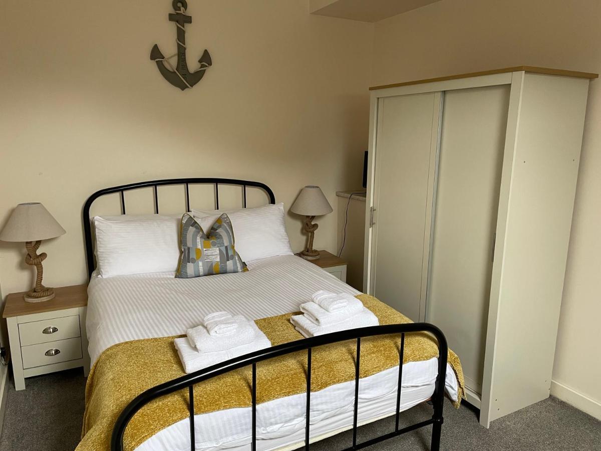 2 Bedroom Flat In Stornoway Town Centre エクステリア 写真